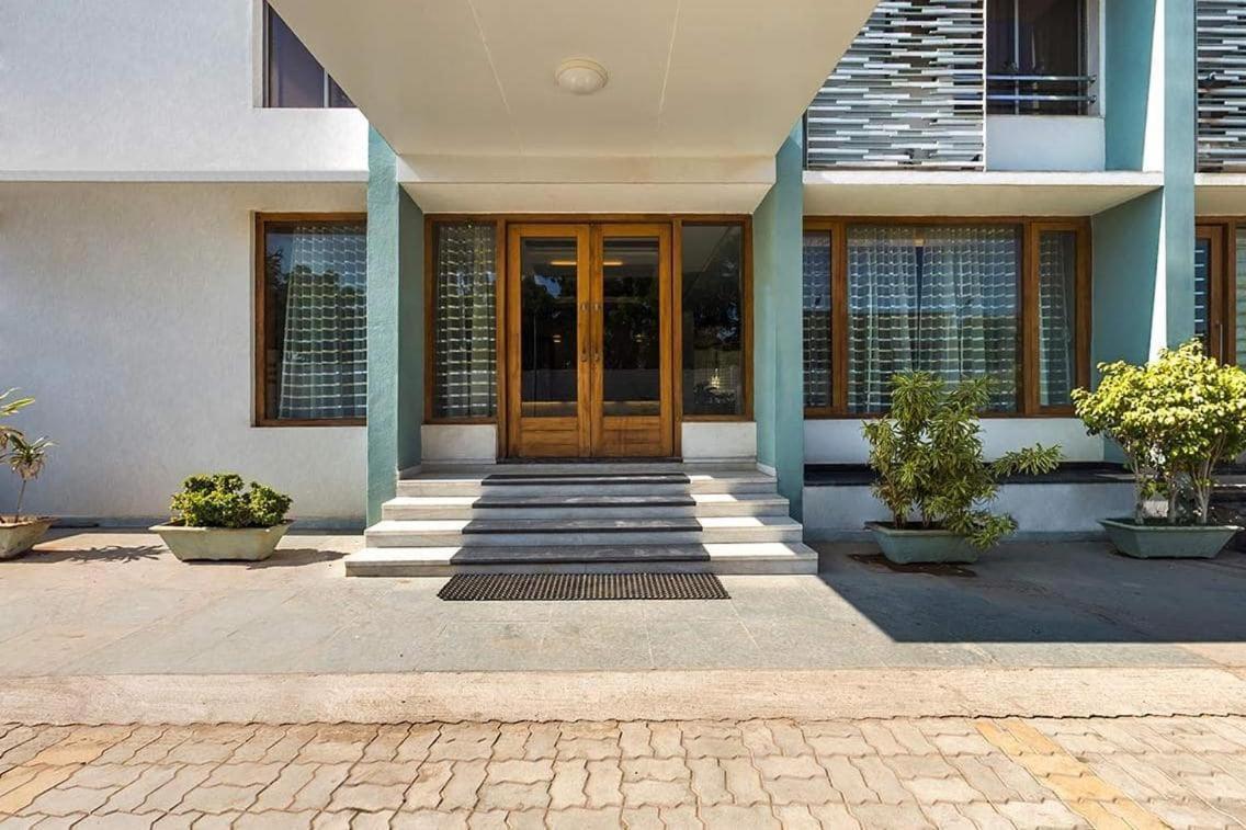 Hotel Grand 3D Бхудж Экстерьер фото